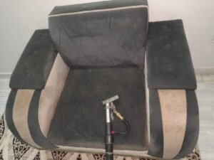 ""لاحظ الفرق الواضح بين الصورتين للغسيل بالبخار قبل وبعد الغسيل"